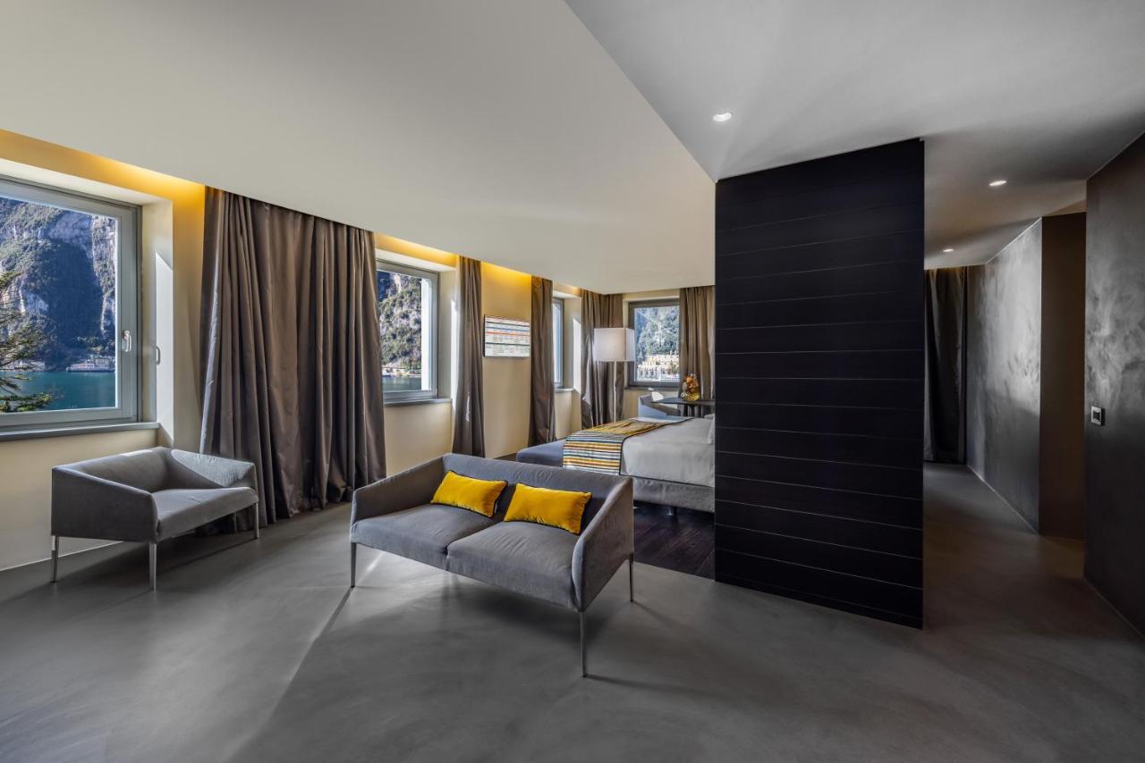 Lido Palace - The Leading Hotels Of The World Riva del Garda Exterior photo