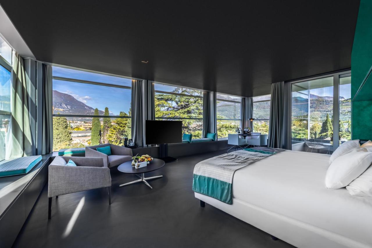 Lido Palace - The Leading Hotels Of The World Riva del Garda Exterior photo