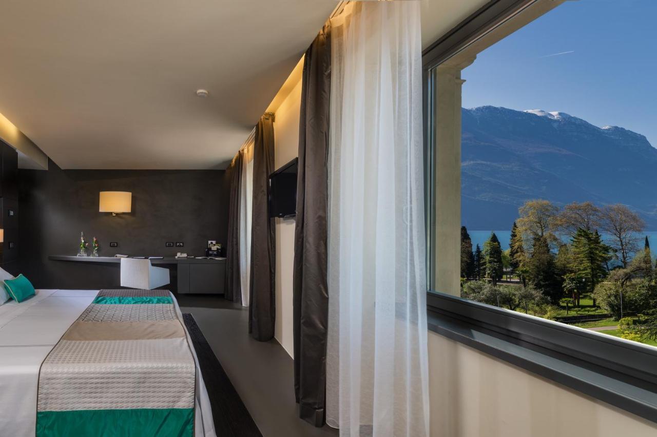 Lido Palace - The Leading Hotels Of The World Riva del Garda Exterior photo