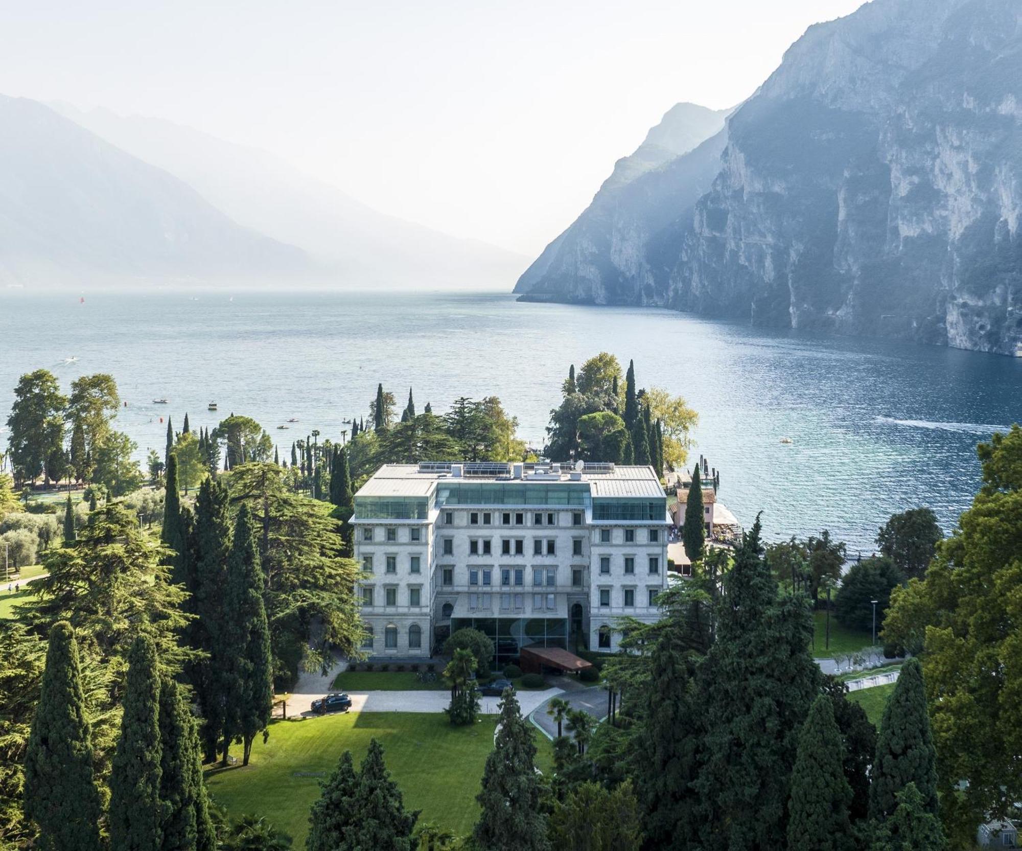 Lido Palace - The Leading Hotels Of The World Riva del Garda Exterior photo